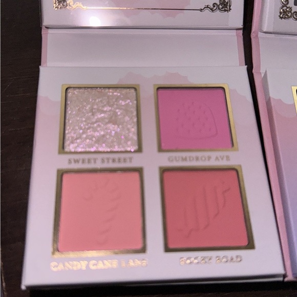 P.louise eyeshadow bundle - Picture 3 of 4